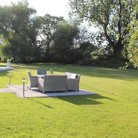 The Willowford Milton Keynes Dış mekan fotoğraf