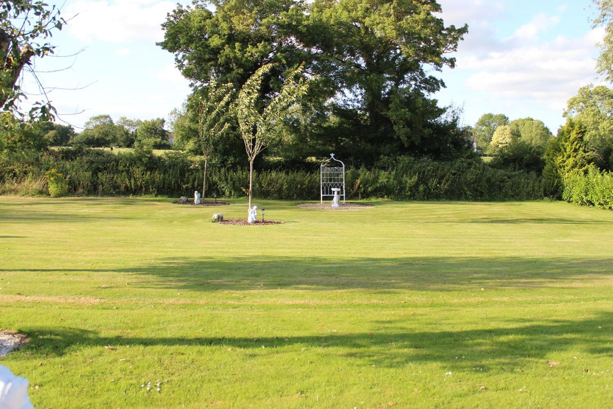 The Willowford Milton Keynes Dış mekan fotoğraf